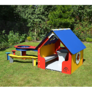 Spielhaus Marguerite_02 Spielhaus Marguerite_02